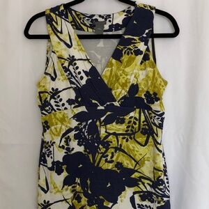 Ann Taylor sleeveless summer top. Size M.